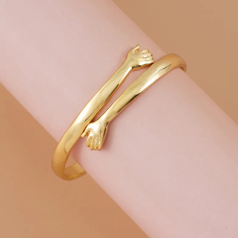 Vintage Hand Hug Bracelet Boho Metal Shell Bangles