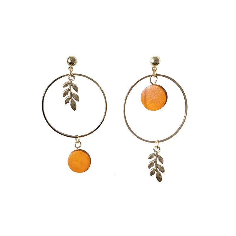 Vintage Asymmetrical Hoop Leaf Drop Earrings Round Wood Pendent Earrings