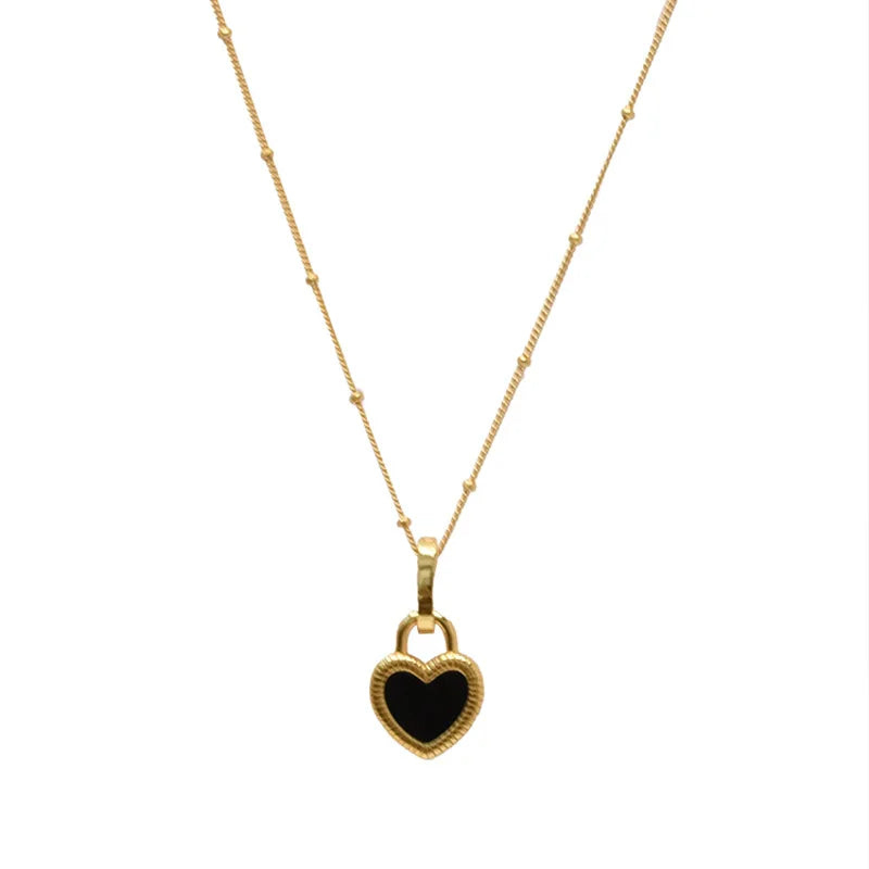 Vintage Heart Pendant Necklace for Women Clavicle Chain Choker Jewelry