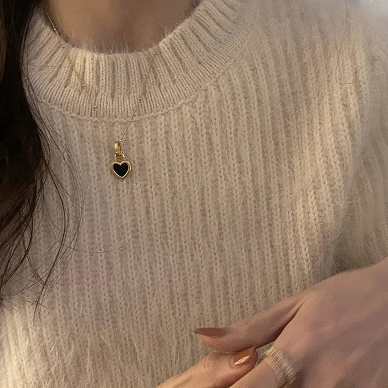 Vintage Heart Pendant Necklace for Women Clavicle Chain Choker Jewelry