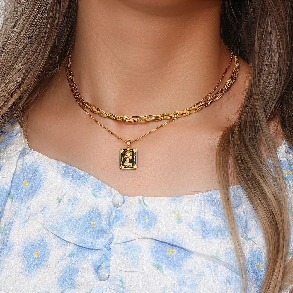Vintage Elizabeth Pendant Necklace Stainless Steel