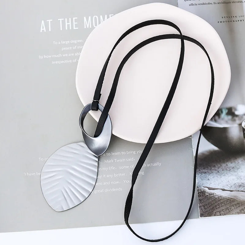 Vintage Jewelry Long Necklace for Women Chokers Collar Chains