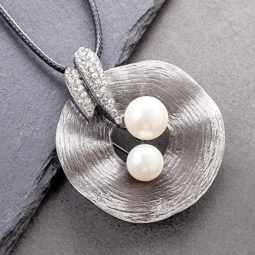 Vintage Leaf Pendant Long Necklace for Women