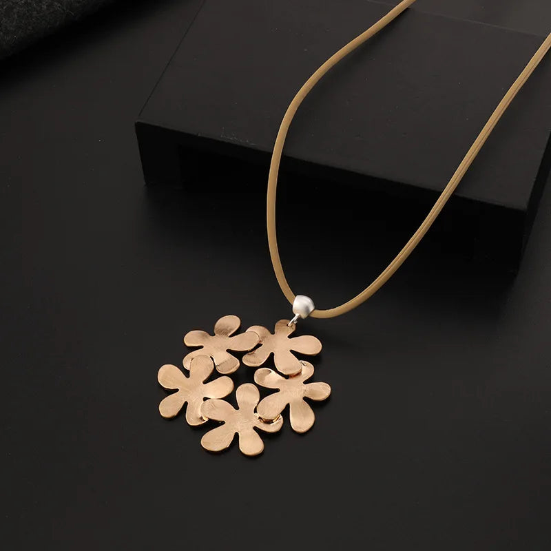 Vintage Long Collares Suspension Pendants Chains Necklace with Flowers