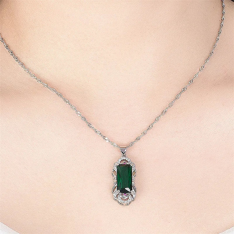 Green Crystal Agate Emerald Diamond Pendant Necklace Women