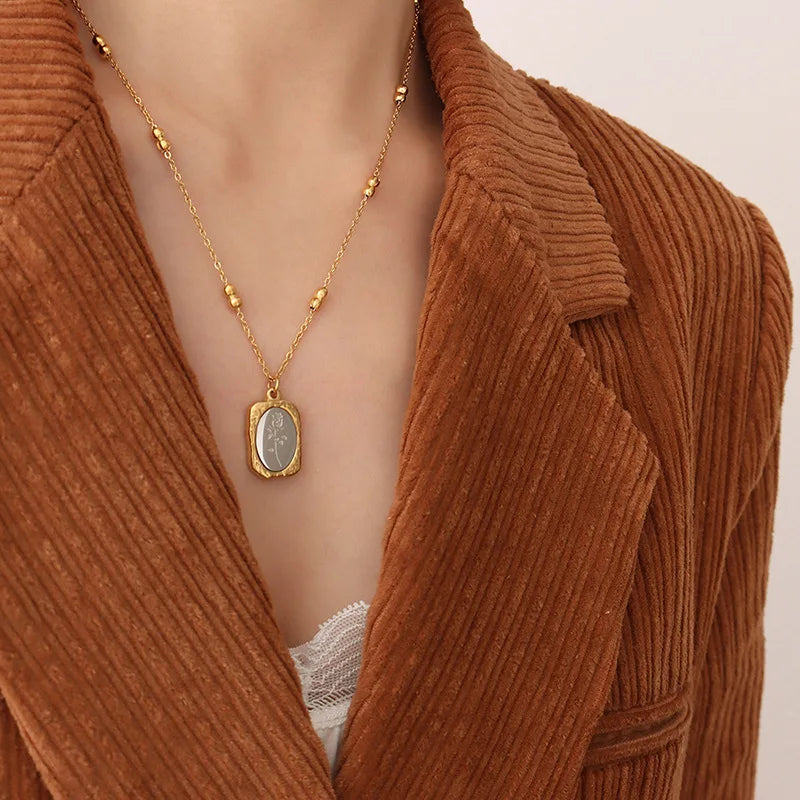 Vintage Magic Mirror Rose Flower Pendant Necklace for Women