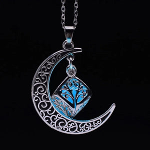 Vintage Moon Necklace Natural Stone Quartz Pendant