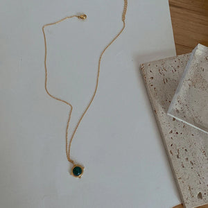 Vintage Green Agate Stone Pendant Choker Necklace for Women