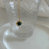 Vintage Green Agate Stone Pendant Choker Necklace for Women