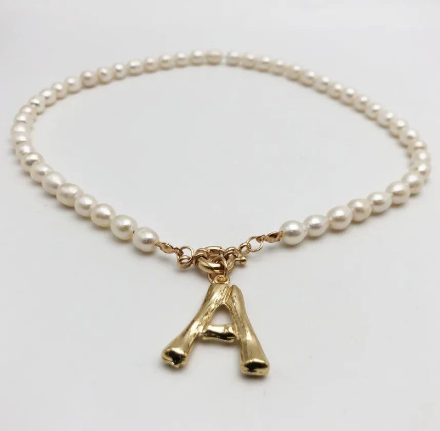 Vintage Pearl Necklace Choker Alphabet A-Z Initial Pearl Chain Necklace
