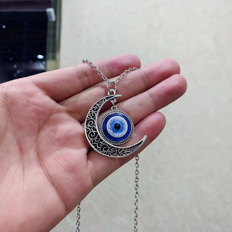 Vintage Punk Evil Eye Necklaces 5pcs Eyeball Connect Exaggeration Multiple Dense