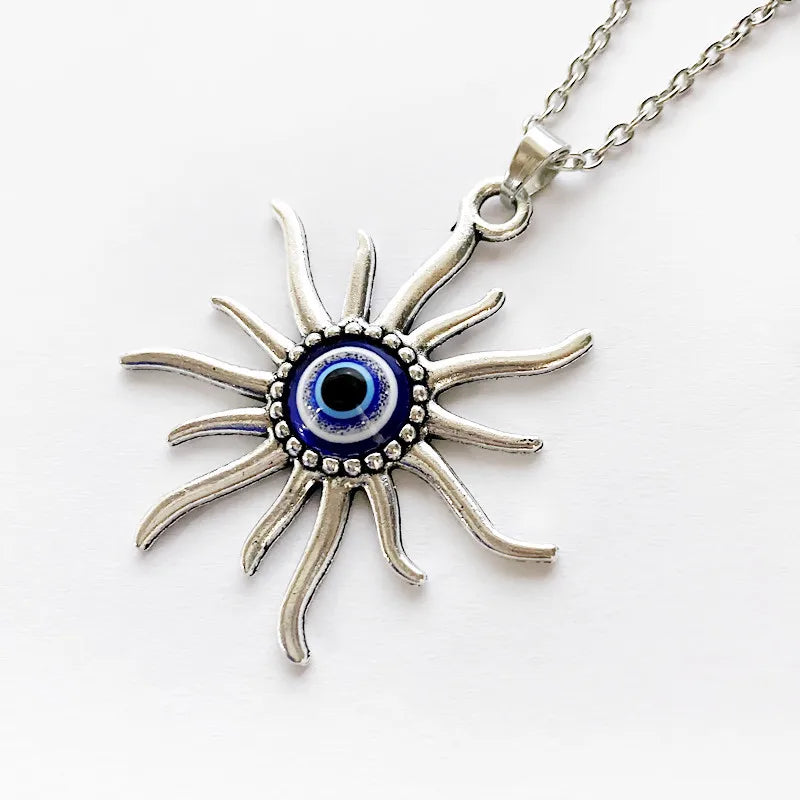 Vintage Punk Evil Eye Necklaces 5pcs Eyeball Connect Exaggeration Multiple Dense