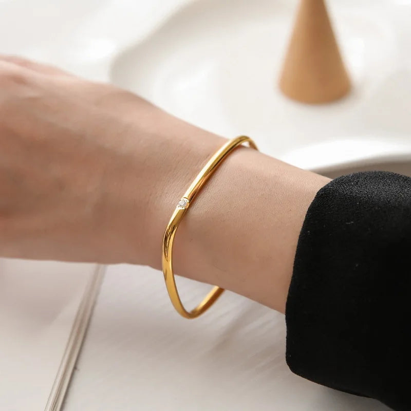 Vintage Titanium Steel Crystal Bracelet for Women