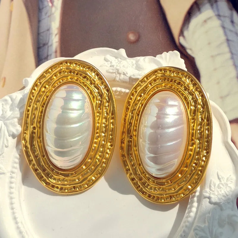 Vintage Pearl Stud Earrings Geometric Retro European American Exaggeration