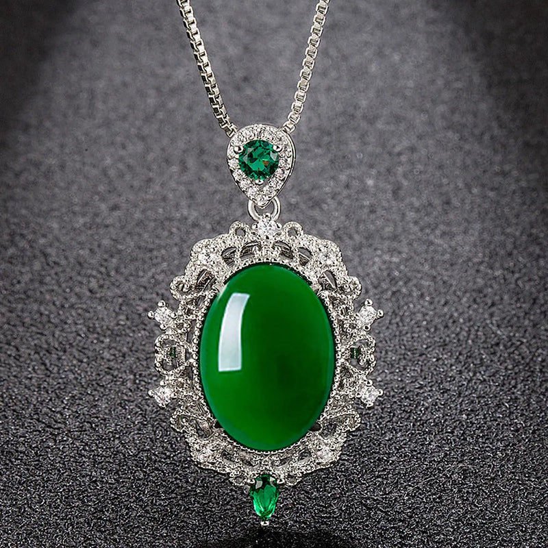 Vintage Royal Green Jade Emerald Pendant Necklace 18k Filled