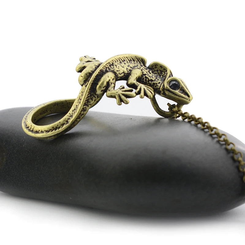 Vintage Silver Crystal Eye Lizard Pendant Necklace Retro Animal Charms