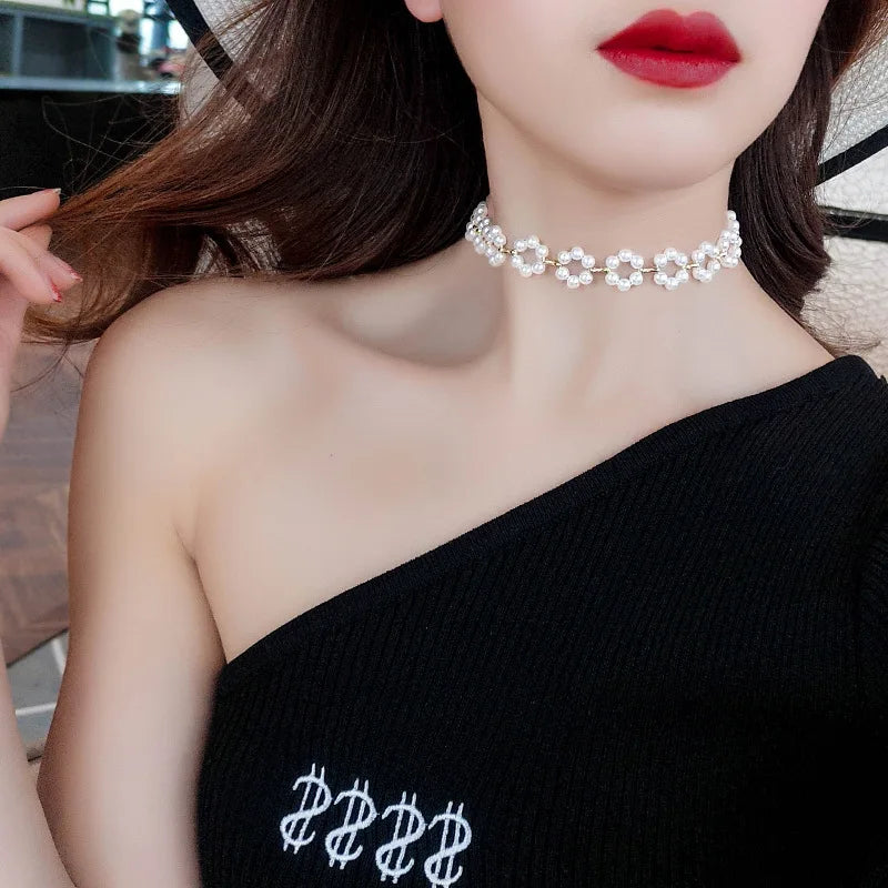 Vintage Pearl Choker Necklaces for Women Collar Necklaces