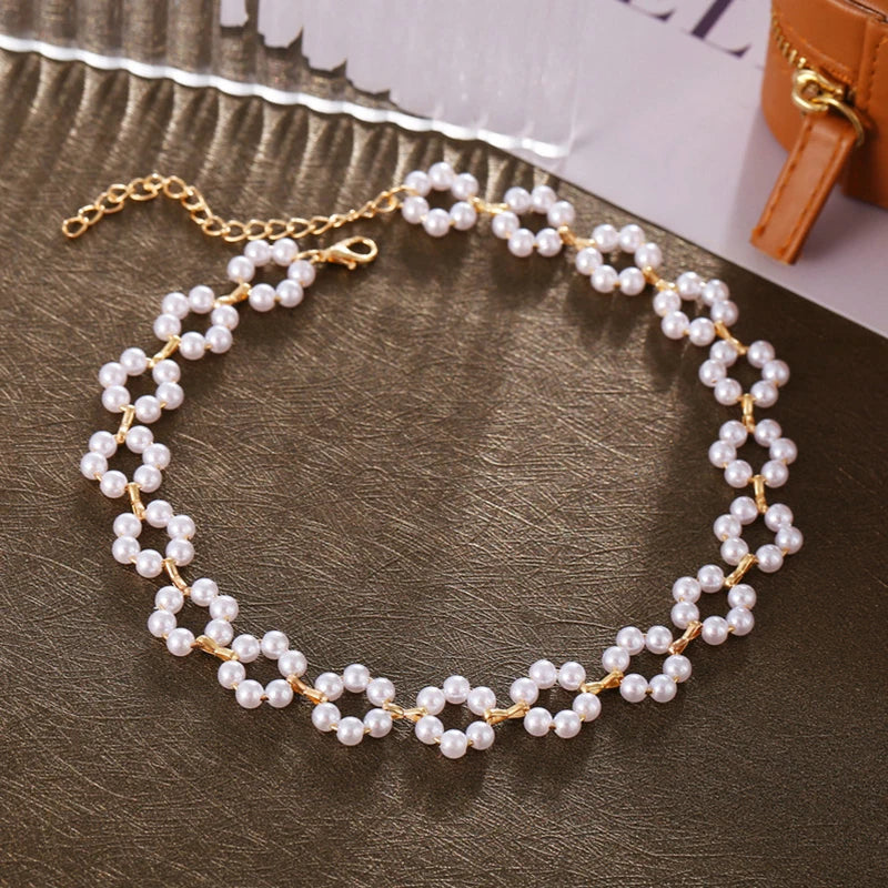 Vintage Pearl Choker Necklaces for Women Collar Necklaces