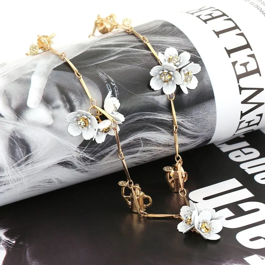 Vintage Flower Tassel Pendant Necklace for Woman Clothing Accessories