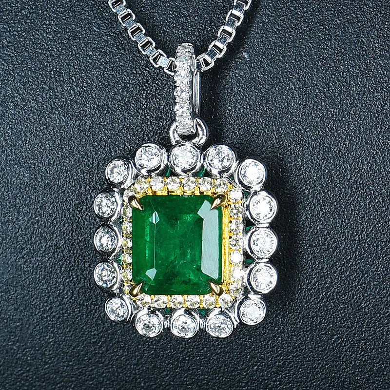 Vintage Emerald Crystal Pendant Necklace for Women