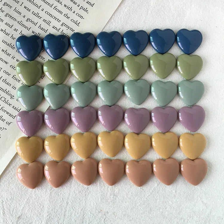 50pcs Cartoon Hearts Shape Resin Beads for DIY Jewelry, Earrings, Garments