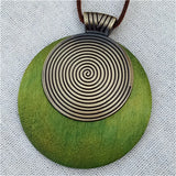 Vintage Woman Choker Necklace Wooden Round Lines Pendant Long Necklace Green