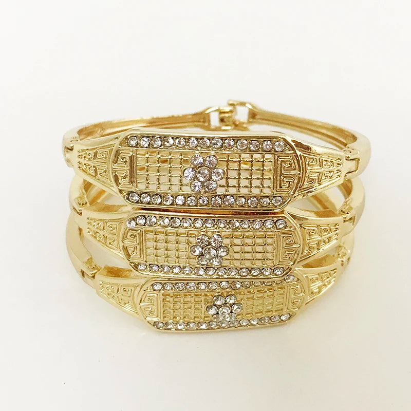 Vintage Rhinestone Bracelet Set Ornamental Hollowed-Out Flowers Metal Jewelry