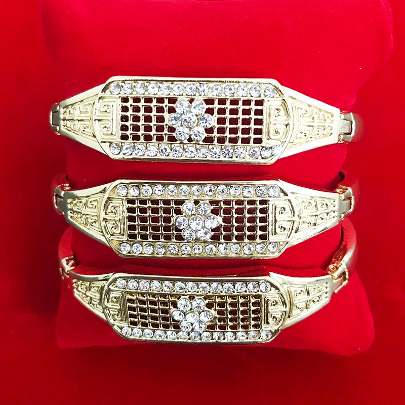 Vintage Rhinestone Bracelet Set Ornamental Hollowed-Out Flowers Metal Jewelry