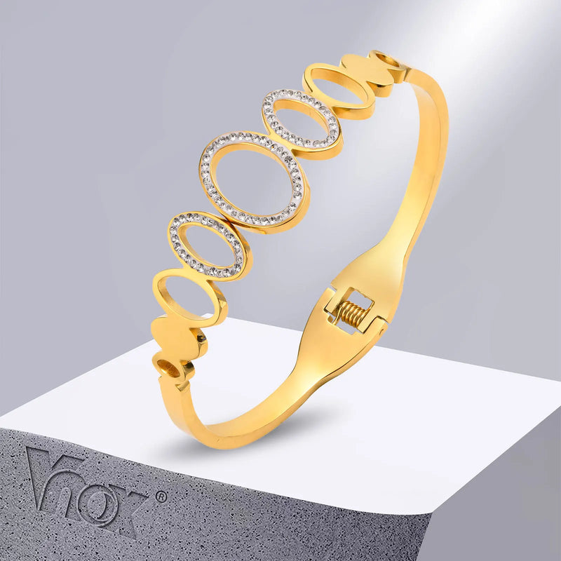 Stainless Steel Women Cuff Bracelet with Oval Round Charm