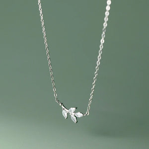 925 Silver Leaf Zircon Pendant Clavicle Necklace for Women