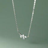 925 Silver Leaf Zircon Pendant Clavicle Necklace for Women