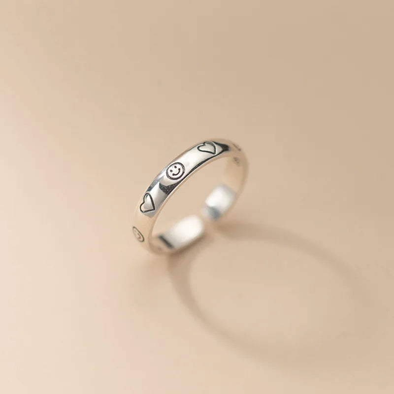 925 Silver Vintage Punk Goth Smiley Face Heart Ring