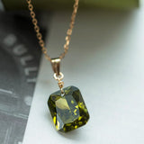 925 Silver Necklace Olive Green Diamond Pendant Ladies Clavicle Chain