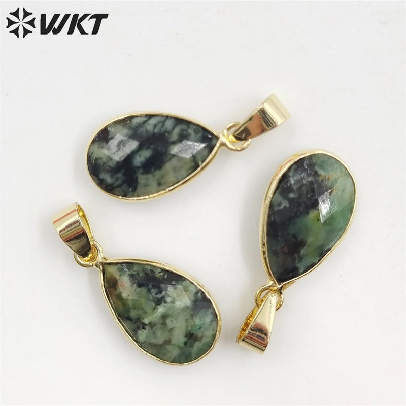 Attractive Africa Turquoise & Labradorite Pendant