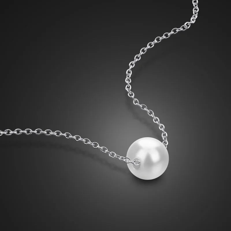 Delicate Women Pearl Heart Pendant Silver Necklace