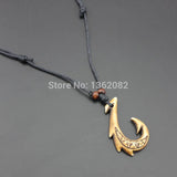 10pcs Hawaiian Hand Carved Bone Maori Fish Hook Pendant Necklace Gift MN428