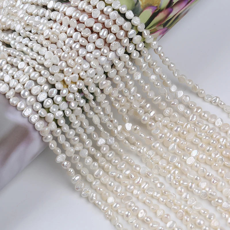 Natural Baroque Freshwater Pearls Strand 4-5mm