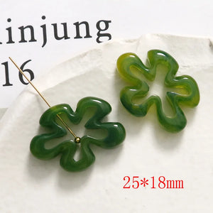 50pcs Cartoon Flowers Resin Beads DIY Earring/Garment Pendant Accessory