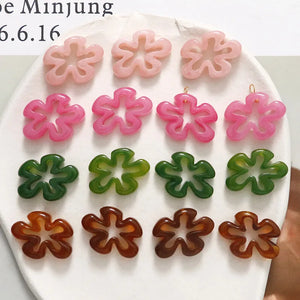 50pcs Cartoon Flowers Resin Beads DIY Earring/Garment Pendant Accessory