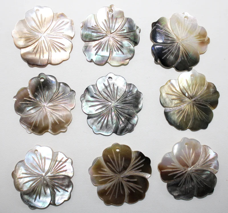 5PCS Natural Shell Carved Flower Shape Pendant for DIY Jewelry Making