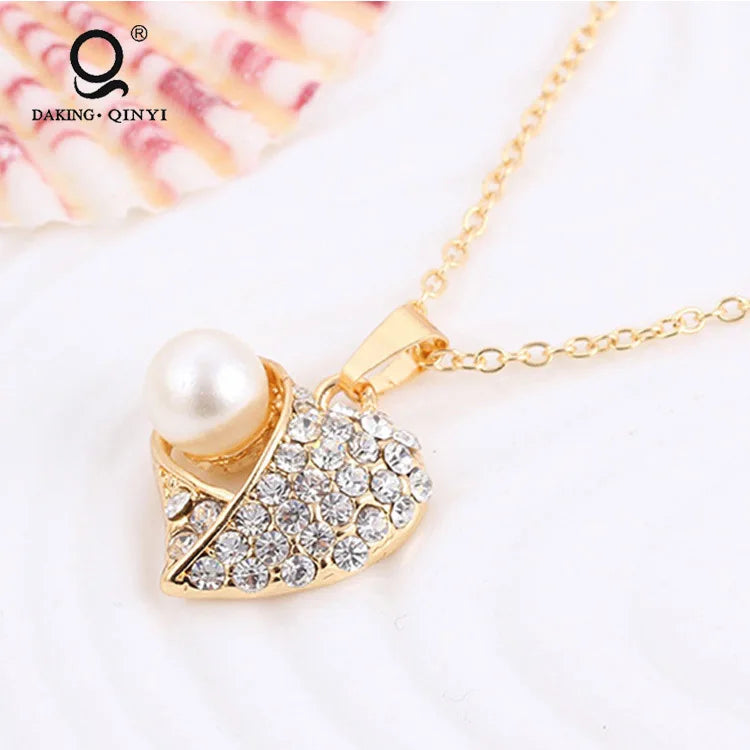 European Style Heart Pearl Necklace & Earring Set