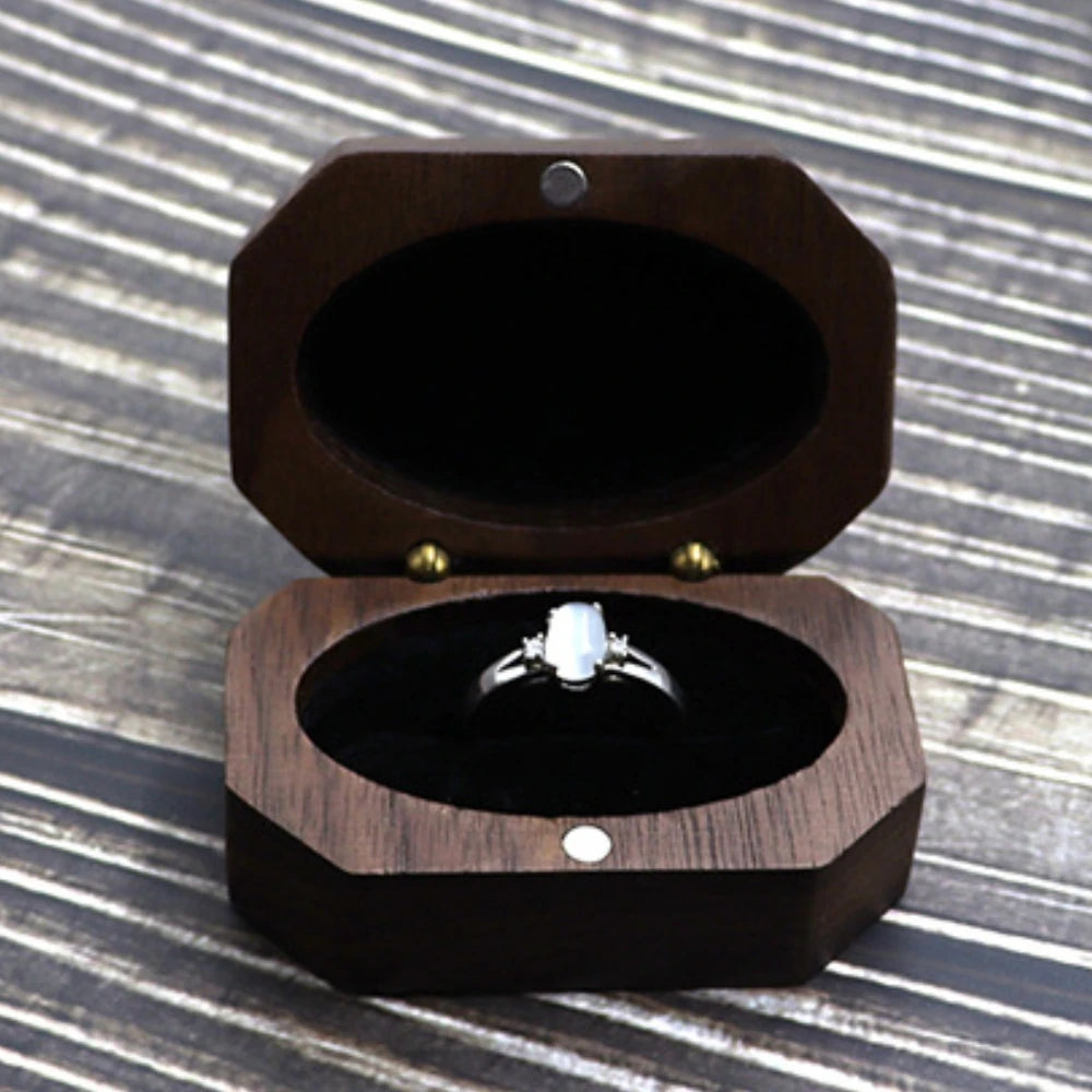Vintage Walnut Wood Jewelry Box for Rings, High-grade Packaging
