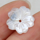 20PCS Natural Shell Petal Bead Pendant 15x15mm Jewelry Making DIY