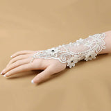 Winter Wedding Bride Bracelet Faux Pearl Lace Wristband Bridal Hand Jewelry