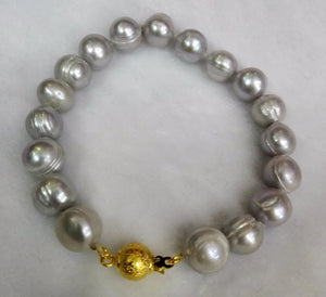 10mm Bright Gray Freshwater Pearl Bracelet with Clasp