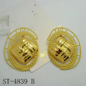 Geometric Clip Earrings Hollow Out Oval Statement Stud Earrings for Ladies