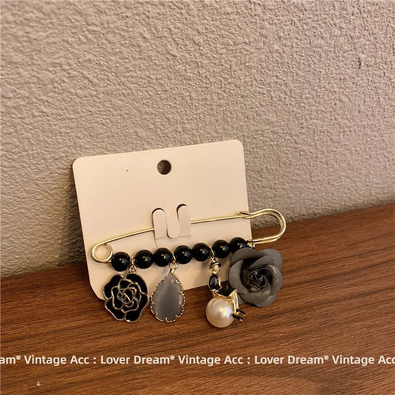 Vintage Camellia Pearl Brooch Set for Lady Clothing
