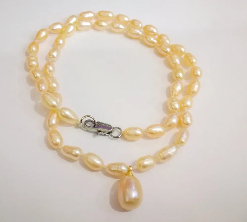 Pink Pearl Oval Pendant Necklace 8mm - Natural Freshwater Pearl