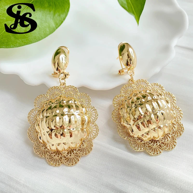 Dubai Copper Clip Earrings Floral Border 18K Plated for Women