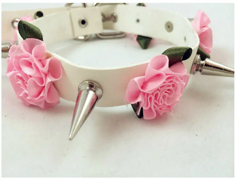 Women Sexy Harajuku Punk Choker Necklace Rivets Handmade Flower Collar